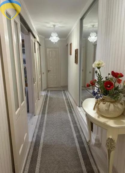 продажа трехкомнатной квартиры номер A-173438 в Суворовском районе, фото номер 8